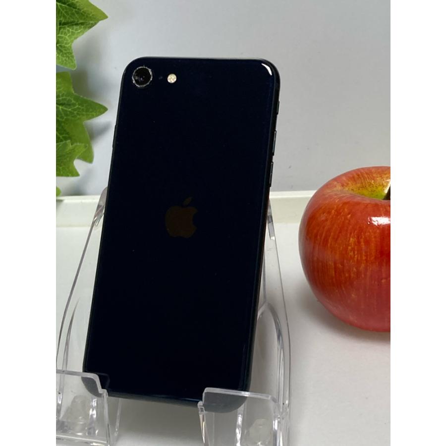 iPhone - アップル iPhoneSE 第3世代 64GB ミッドナイト au 付属品無し Amazon | 【整備済み品】 Apple iPhone SE（第3世代） 64GB