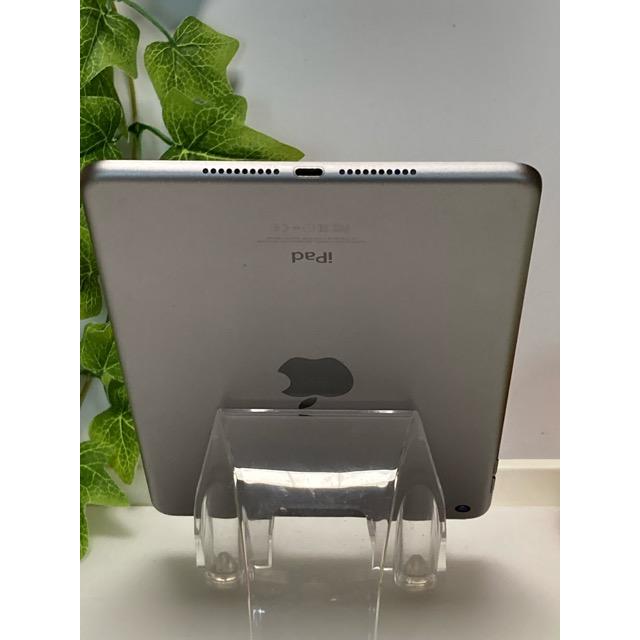 iPad mini 4 画面黒・本体gold A1538 WI-FI 16GB バッテリー100％