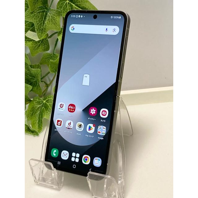 Galaxy 使用少 美品 SIMフリー SAMSUNG Z Flip6 256GB ☆シルバー