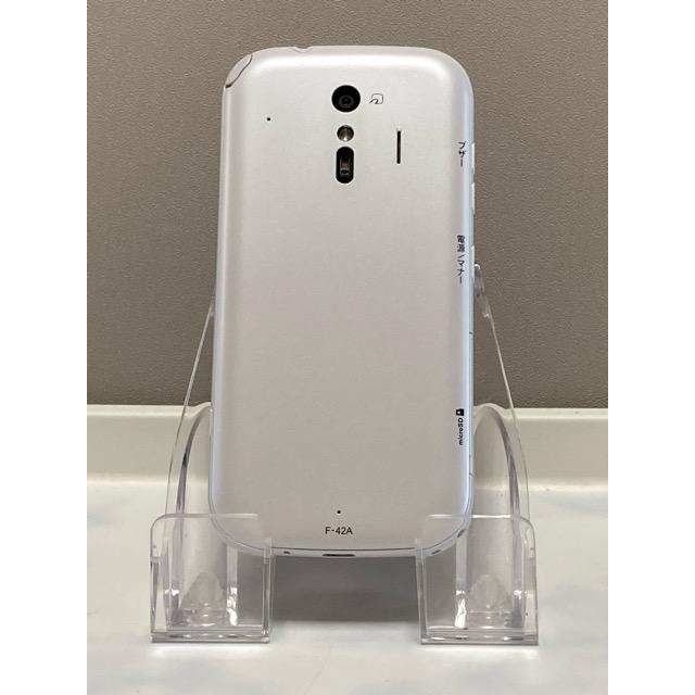 docomo らくらくスマートフォン ホワイト　 F-42A Amazon | ドコモ らくらくスマートフォン F-42A ホワイト