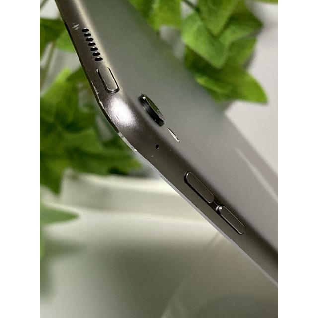 iPad Pro 9.7インチ 128GB バッテリー82% Wi-Fiモデル [MLMV2J/A