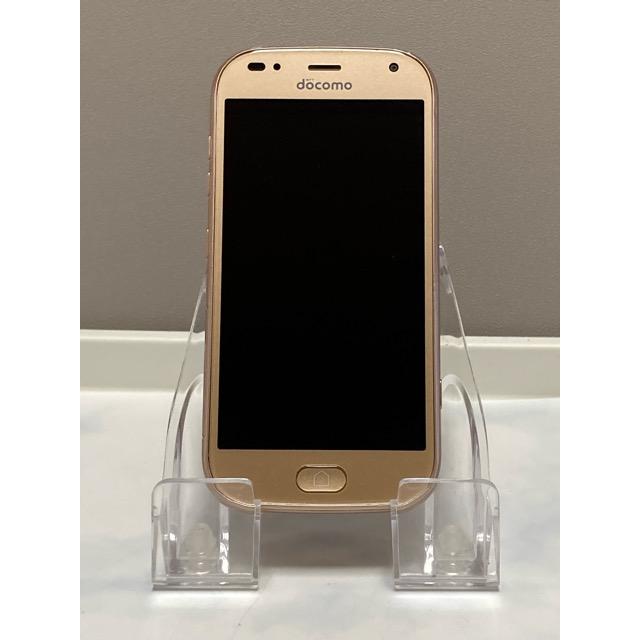 富士通 - F-01L らくらくスマートフォン　me ドコモ　ゴールド Amazon | らくらくスマートフォン me F-01L ゴールド | エヌ