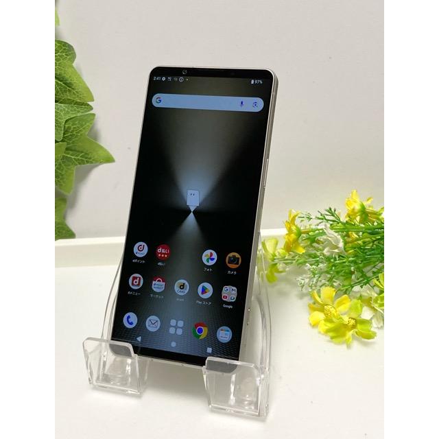 Xperia 1 VI 新品同様 SO-51E プラチナシルバー☆ [ROM 256GB RAM 12GB