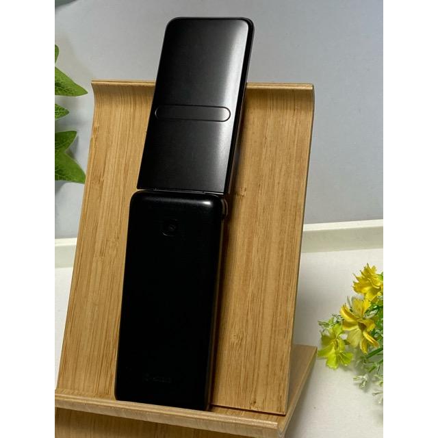 中古 au by KDDI 京セラ GRATINA KYF42 ブラック ★SIMロック解除済み★ガラホ（nano SIM) 携帯電話 本体 A9167 | KYOCERA | 01