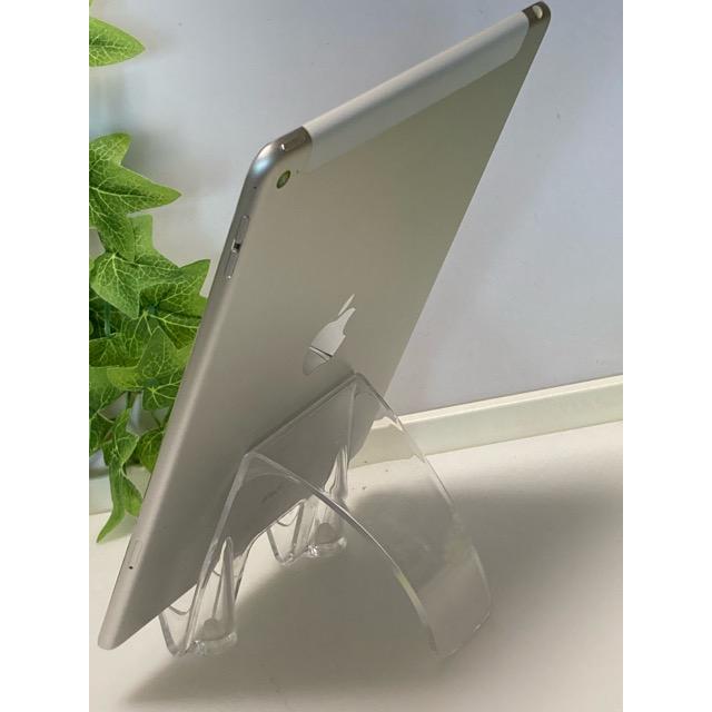 iPad Air 2 Wi-Fi＋Cellularモデル 16GB A1567 ドコモ (MGH72J/A