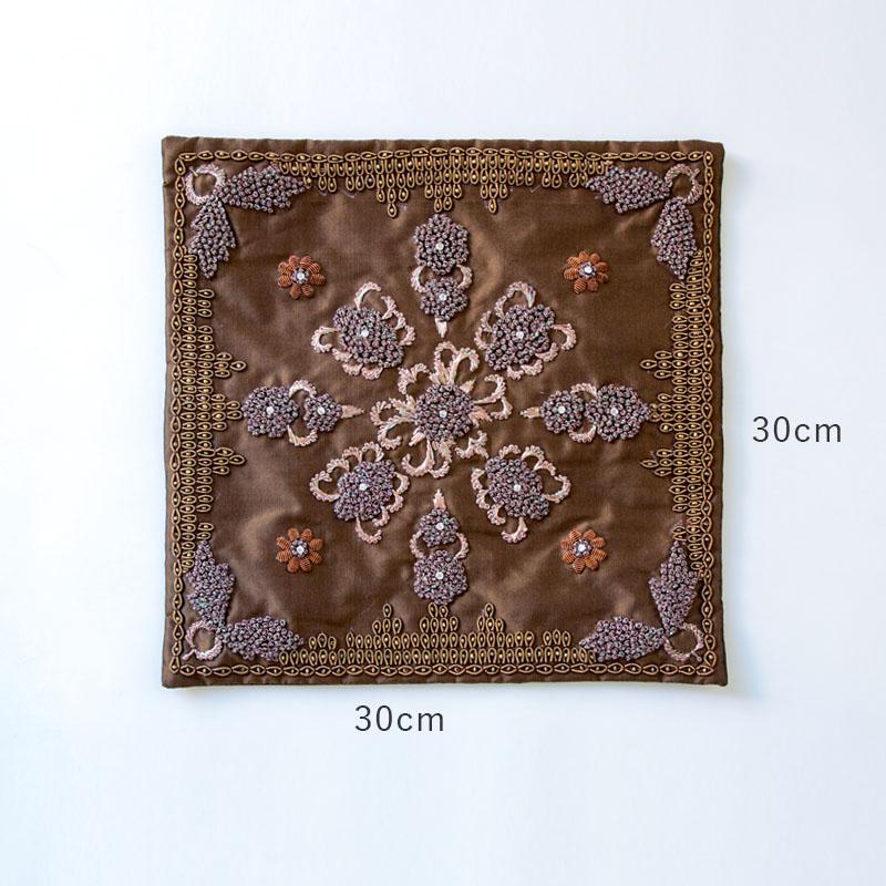 La deco ラ・デコ ビーズ 刺繍デザインクッションカバー ティアラ 30cm×30cm フレンチ雑貨 リビング雑貨の画像