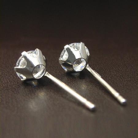 プラチナ ピアス 高品質 Pt900 スーパーキュービックジルコニア 4mm