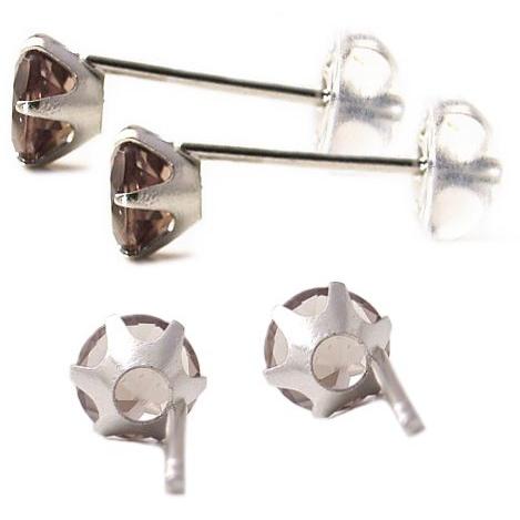 Pt900ガーネットピアス　新品未使用品 Pt900マンダリンガーネットピアス