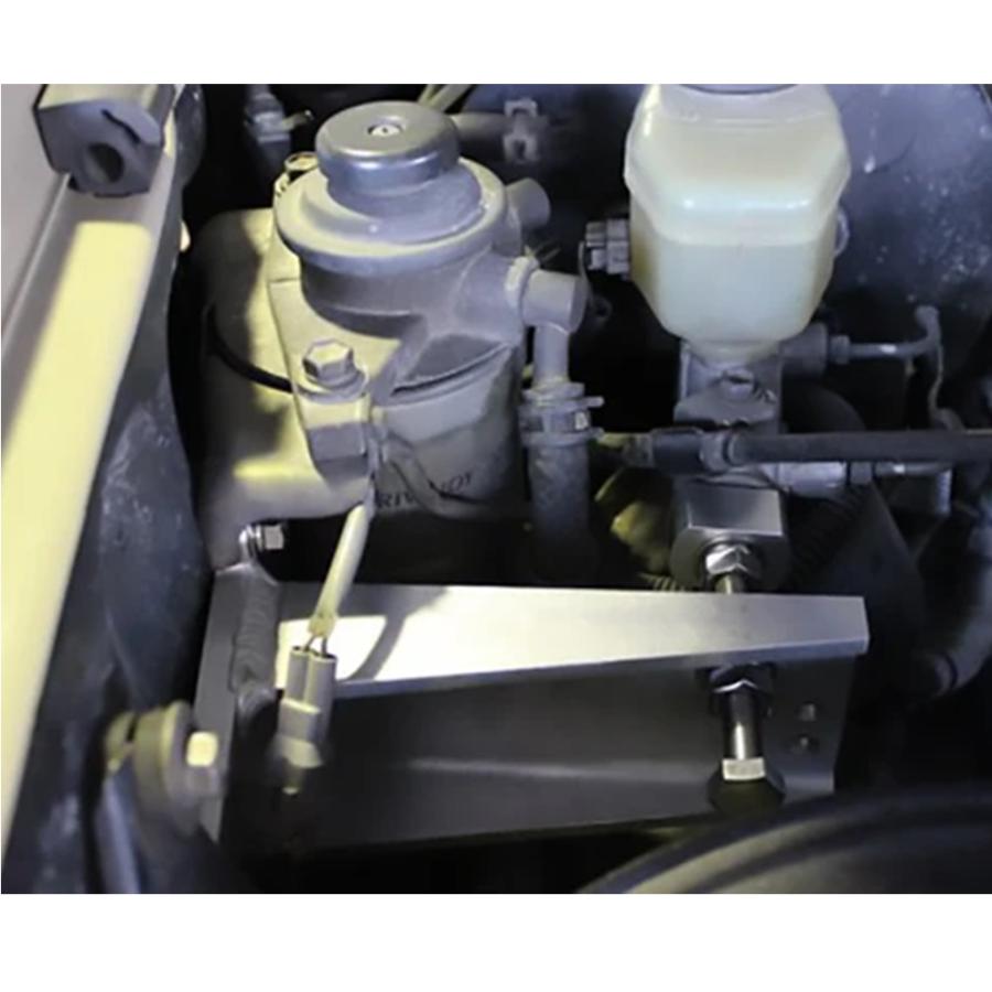 ランドクルーザー70 ブレーキマスターシリンダーストッパー バウリッシュブレーキ マスターシリンダーストッパー・ランクル