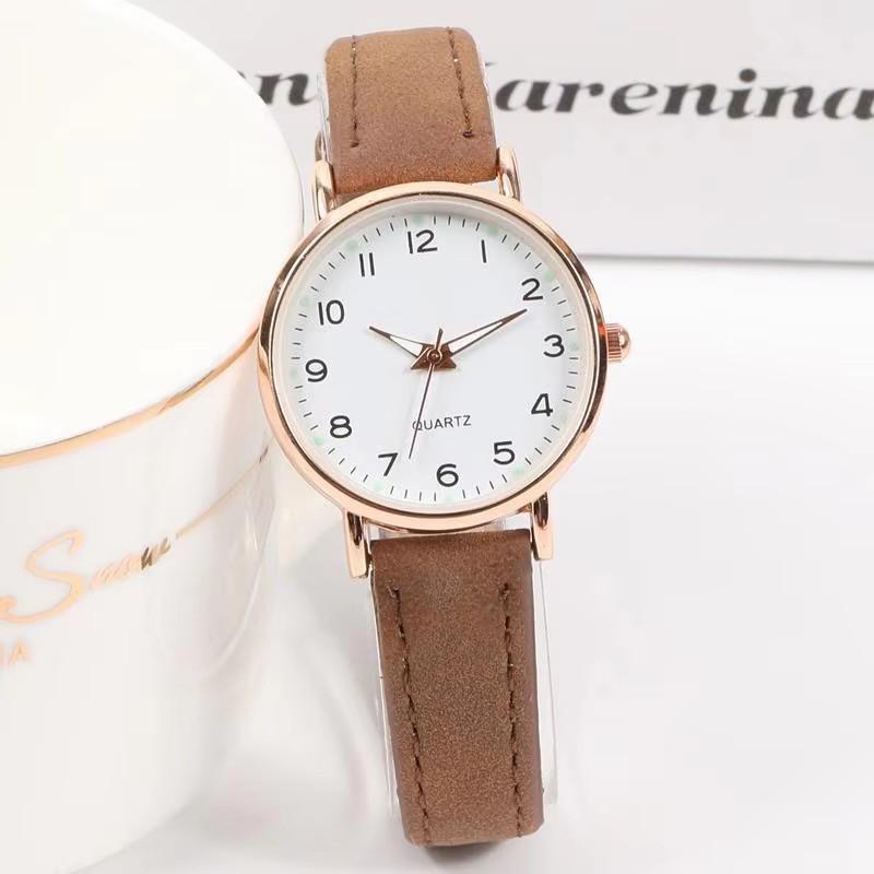 腕時計レディース安い スエード調の腕時計 大人可愛いローズゴールド シンプルなので通勤向け | 