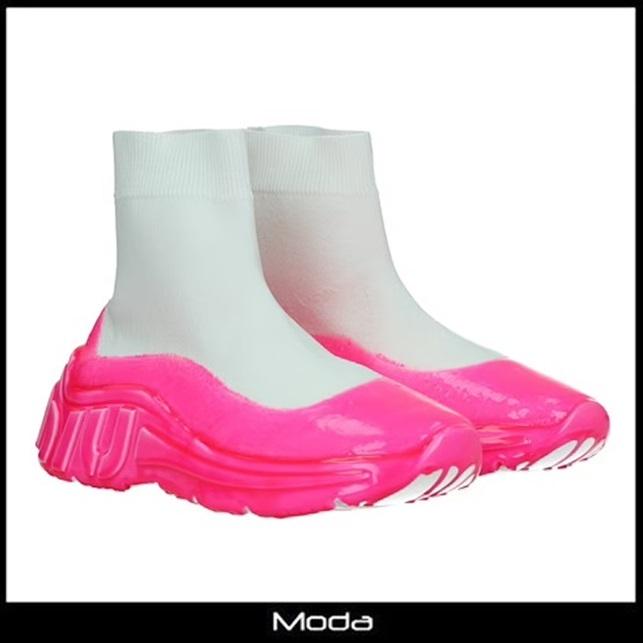 恵みの時 ミュウミュウ ショートブーツ レディース 白 ホワイト MiuMiu