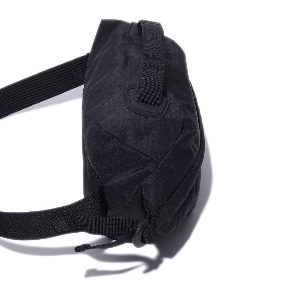 MONCLER モンクレール ボディバッグ ALCHEMYベルトバッグ 999 MONCLER モンクレール ボディバッグ ALCHEMYベルトバッグ 999