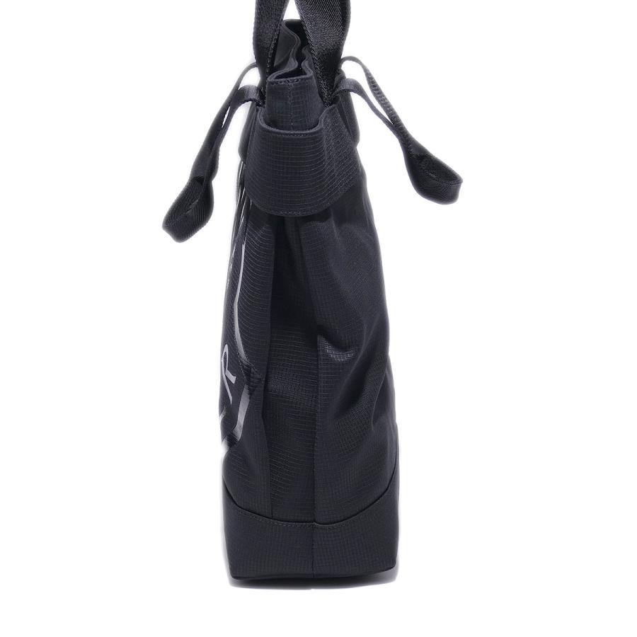 モンクレール MONCLER トートバッグ ブラック　イタリア製 MONCLER モンクレール イタリア製 トートバッグ CUT TOTE SMALL