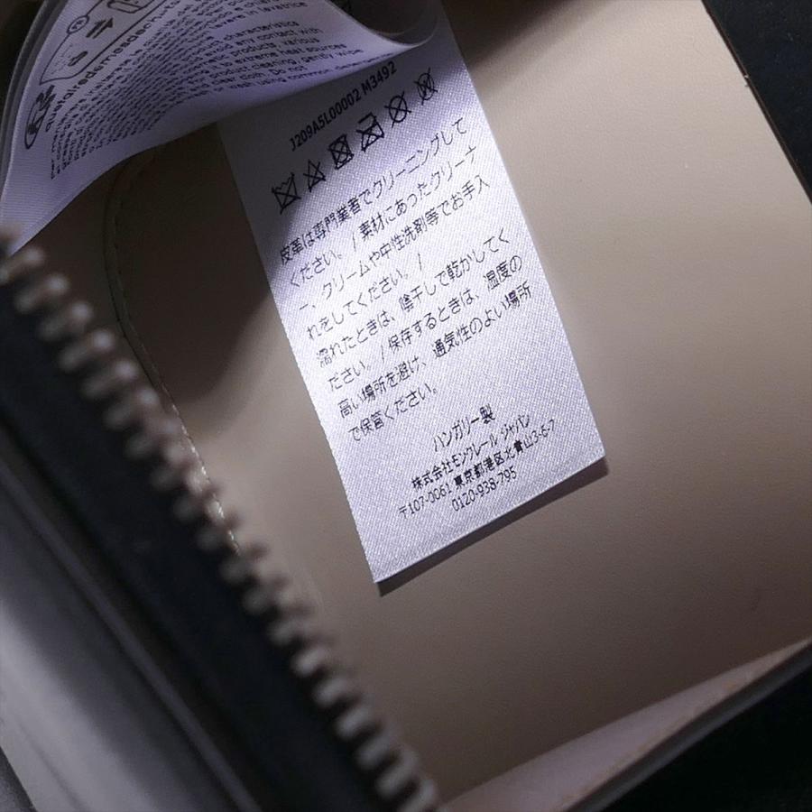 希少サイズ5♪バックロゴが映える♪希少サイズ5！黒艶ブラック MONCLER MONCLER モンクレール 本革クロスボディバッグ 5L00002 999