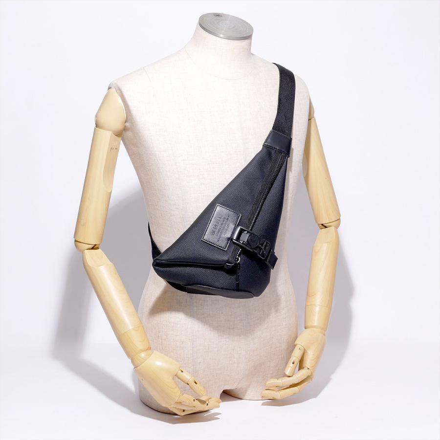 MONCLER（モンクレール） NAKOA TRIANGLE クロスボディバッグ 999ブラック ブランド ギフト ショルダーバッグ[time ...