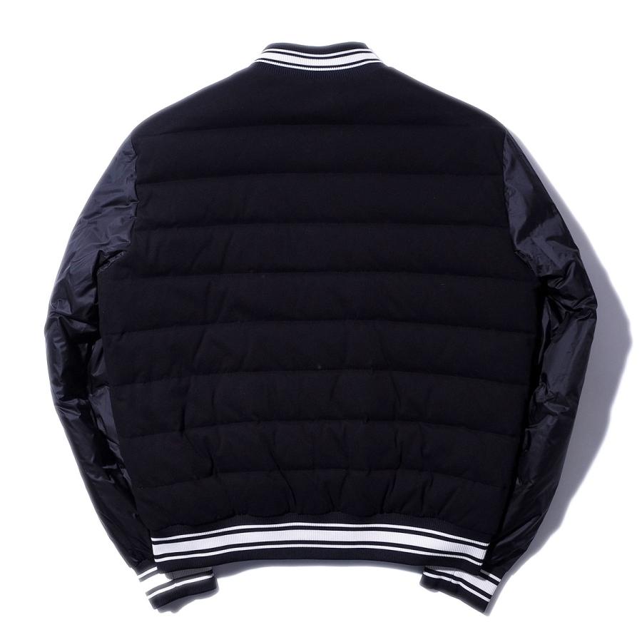 Moncler ブラック Bouchet リバーシブルダウン ボンバージャケット Moncler ブラック Bouchet リバーシブルダウン ボンバージャケット