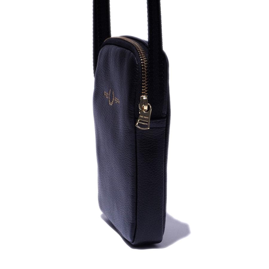 FRED PERRY（フレッドペリー） タンブルドレザー サイドバック L8289