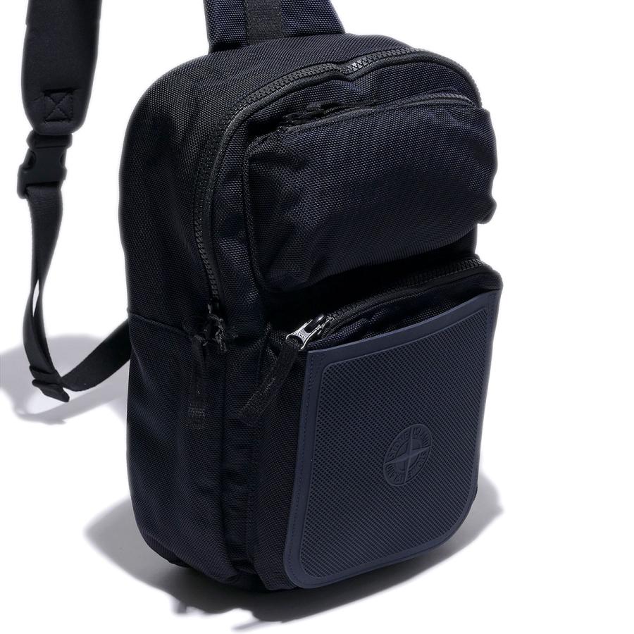 ストーンアイランド スリングバッグ  STONE ISLAND 9200030 V0020ネイビー NYLON PANAMA メンズ ブランド ボディバッグ 2026SS 2026年春夏の画像