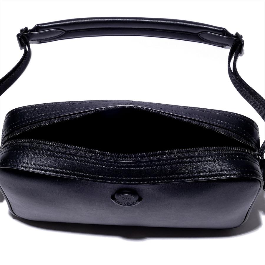 MONCLER（モンクレール） 本革クロスボディバッグ CARLO 5L00004 999
