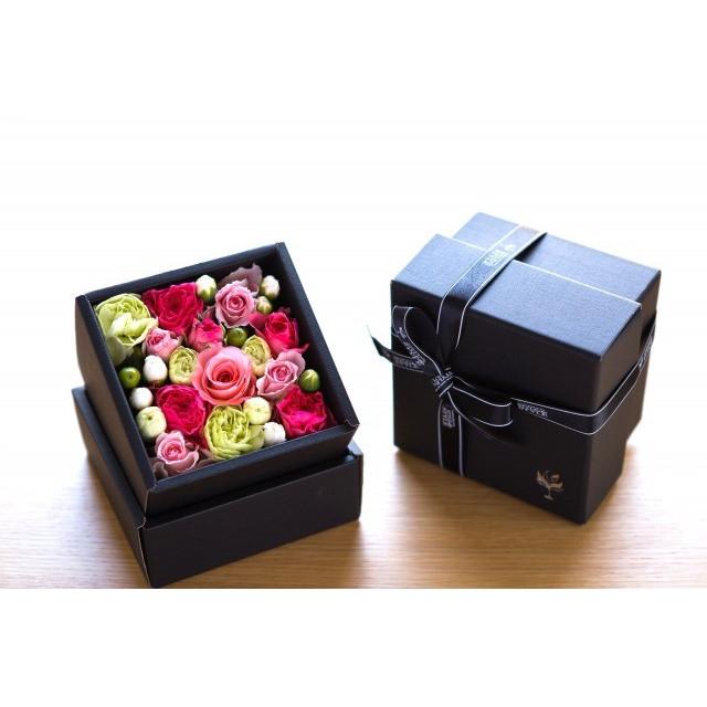 フラワーボックス ブラック 生花 フラワーギフト アレンジメント プレゼント お祝い 誕生日 記念日 敬老の日 ライム ピンク レッド オレンジ ホワイト グリーン |  | 06