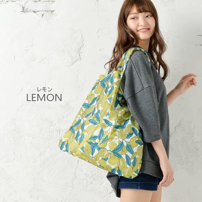 ☆かわいい木の実柄トートバッグ　エコバッグ ☆かわいい木の実柄トートバッグ エコバッグ