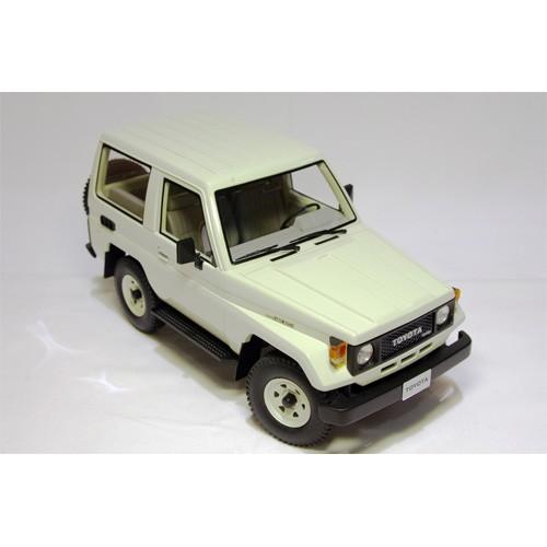 CULT MODEL 1/18 トヨタ ランドクルーザー BJ70 ホワイト ホワイト