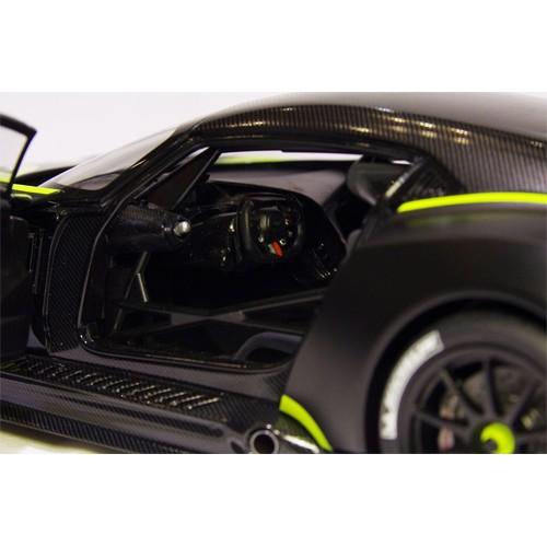 オートアート autoart 1/18 アストンマーチン ヴァルカン マットブラック 