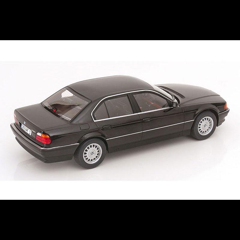 KK Scale Models 1/18 – BMW 740i E38 – 1994 – Métal – Neuf