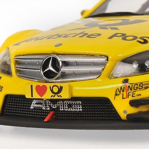 MINICHAMPS 1/43 (400 103817) MERCEDES-BENZ C-CLASS 2008 #17 DEUTSCHE POST AMG MB DTM 2010 DAVID COULTHARDの画像
