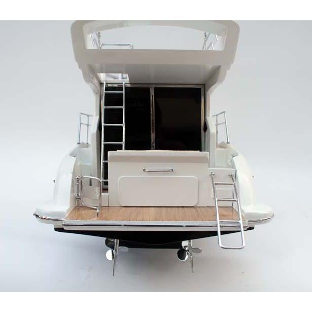 精密級フライブリッジ型クルーザー Azimut 40 60cmL（Xinchao