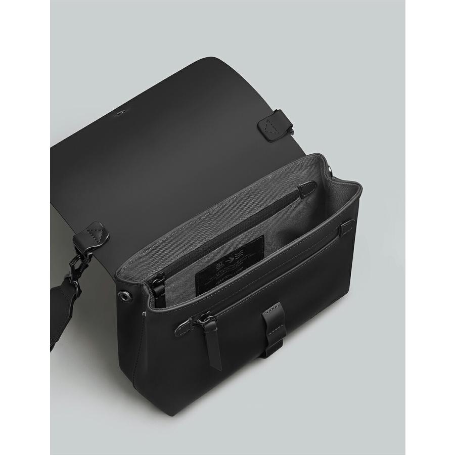 GASTON LUGA（ガストンルーガ） 斜め掛けバッグ 防水 Splash Crossbody