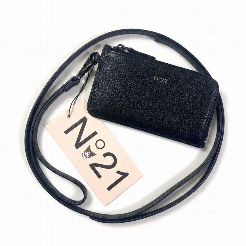 N°21 ヌメロ ヴェントゥーノ KUROMI クロミ CARD CASE＆STRAP