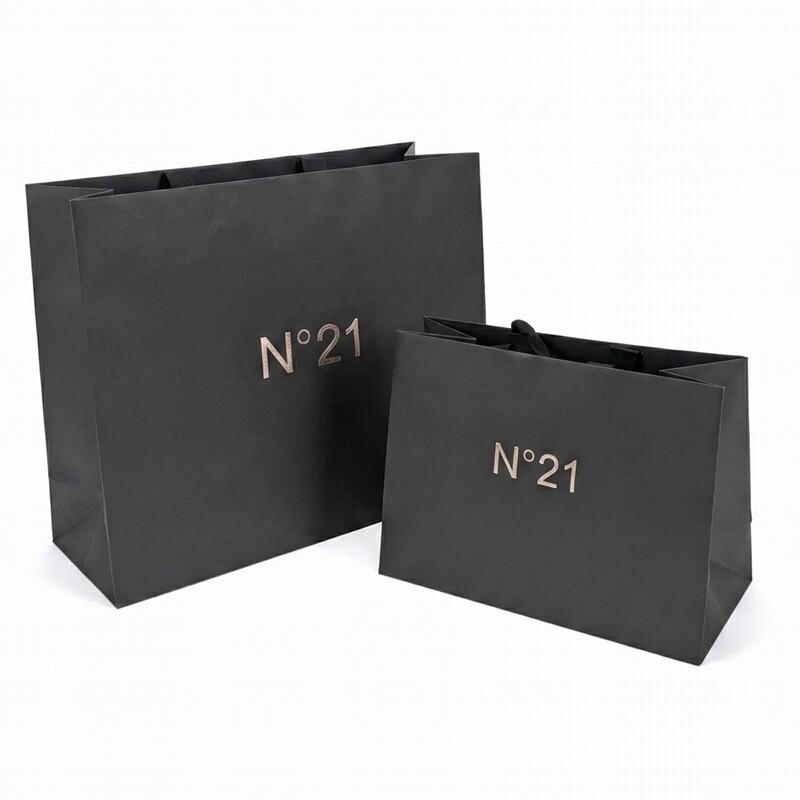 N°21 ヌメロ ヴェントゥーノ KUROMI クロミ BOX TOTE BAG SIDE BACK