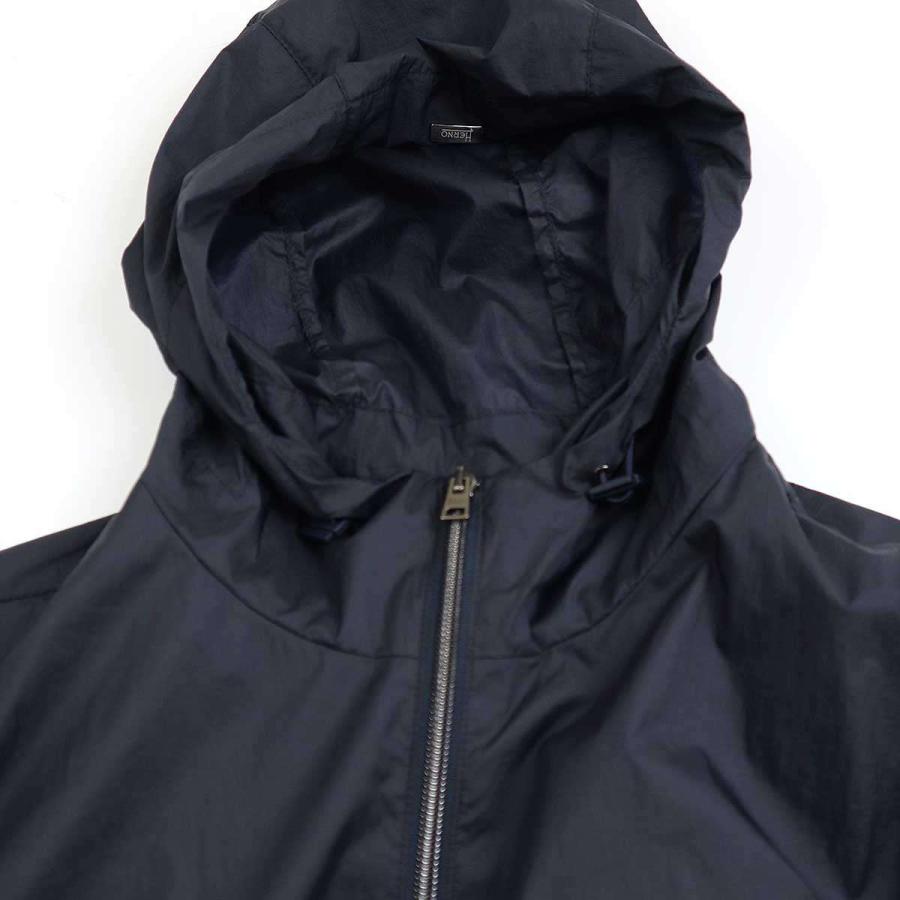 HERNO ヘルノ ウルトラライトタスランナイロンジップフーディー  