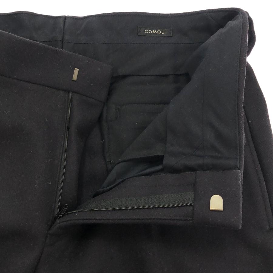 COMOLI（コモリ） 24AW ライトメルトンパイプドステムパンツ A03-03019