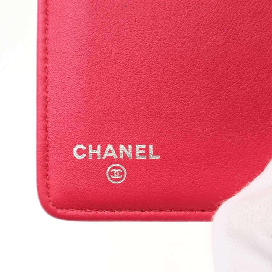 CHANEL（シャネル） メイクアップライン ココマークエナメルウォレット