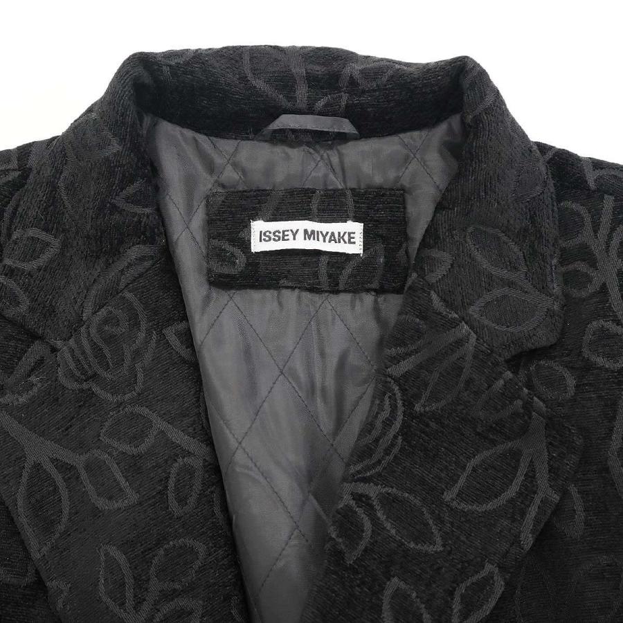 ISSEY MIYAKE（イッセイミヤケ） フラワージャガードチェスターコート