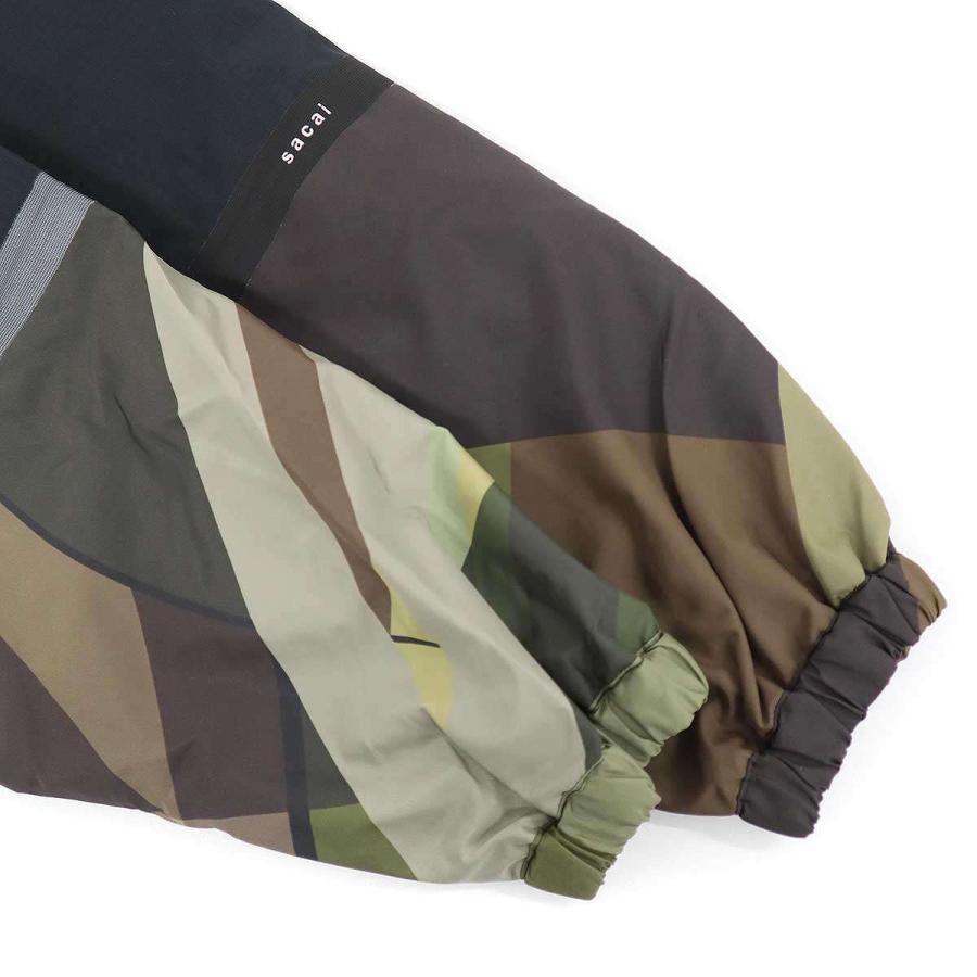 sacai×KAWS サカイ×カウズ Packable Blouson パッカブルブルゾン パーカー 21-02563M カーキ 1 sacai（サカイ） sacai×KAWS サカイ×カウズ Packable Blouson