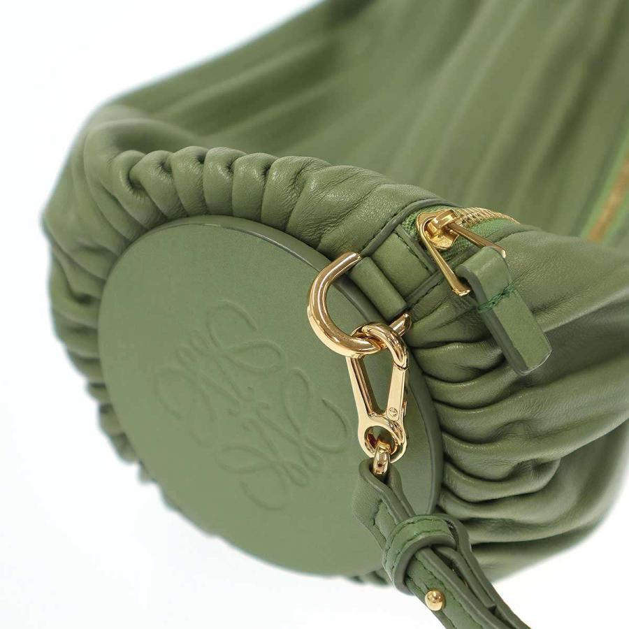 LOEWE（ロエベ） Bracelet Pouch Bag ブレスレットポーチ プリーツナパ