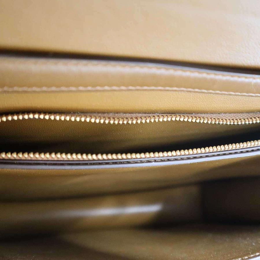 CELINE セリーヌ Classic Box Bag Medium クラシックボックスミディアム ショルダーバッグ  ブラウン  ITEL82547F5Aの画像