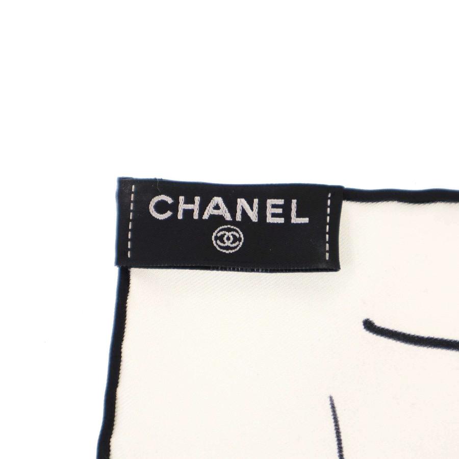 CHANEL（シャネル） ココマーク マドモアゼルシルクスカーフ ホワイト