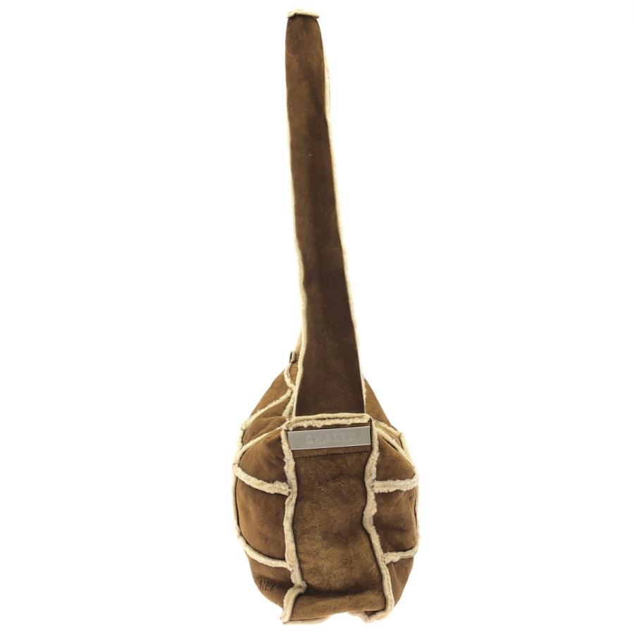 CHANEL（シャネル） 2000 Mouton shoulder bag ムートンショルダー