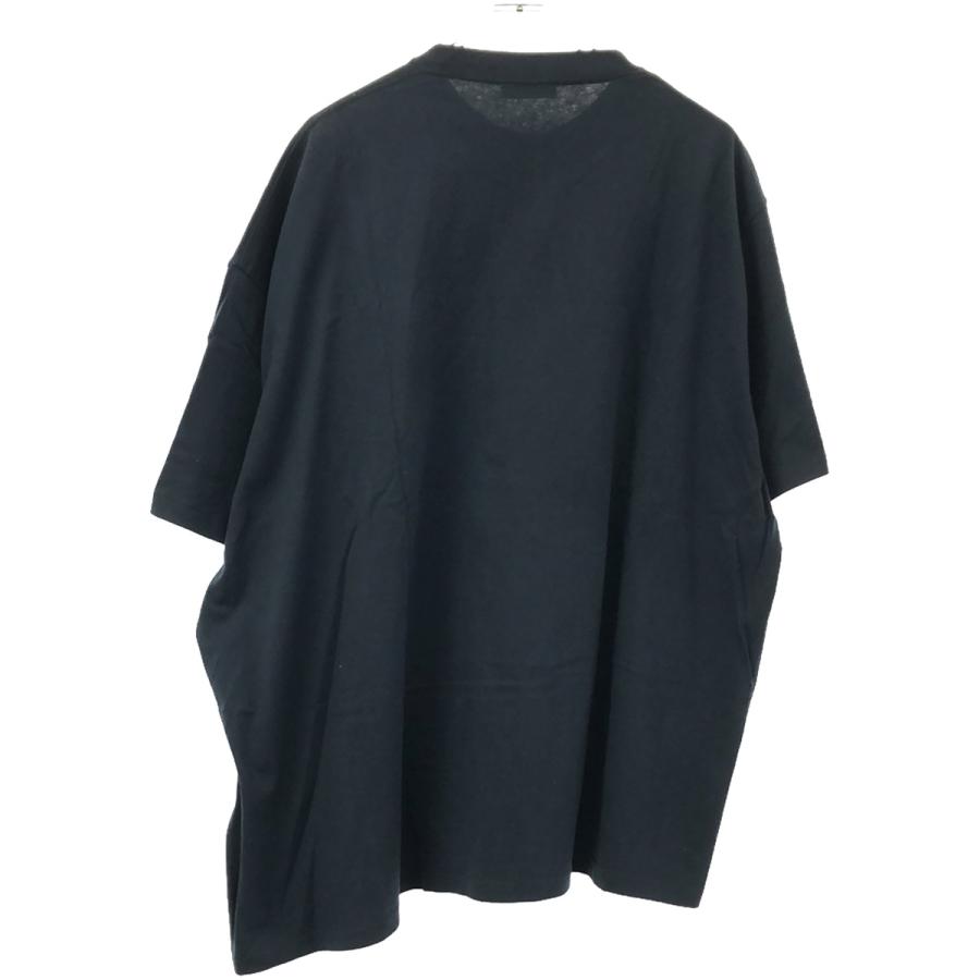 バレンシアガ　アディダス　タイトフィットTシャツ バレンシアガ x アディダス コラボの刺繍Tシャツ 5,980円 CCS028021
