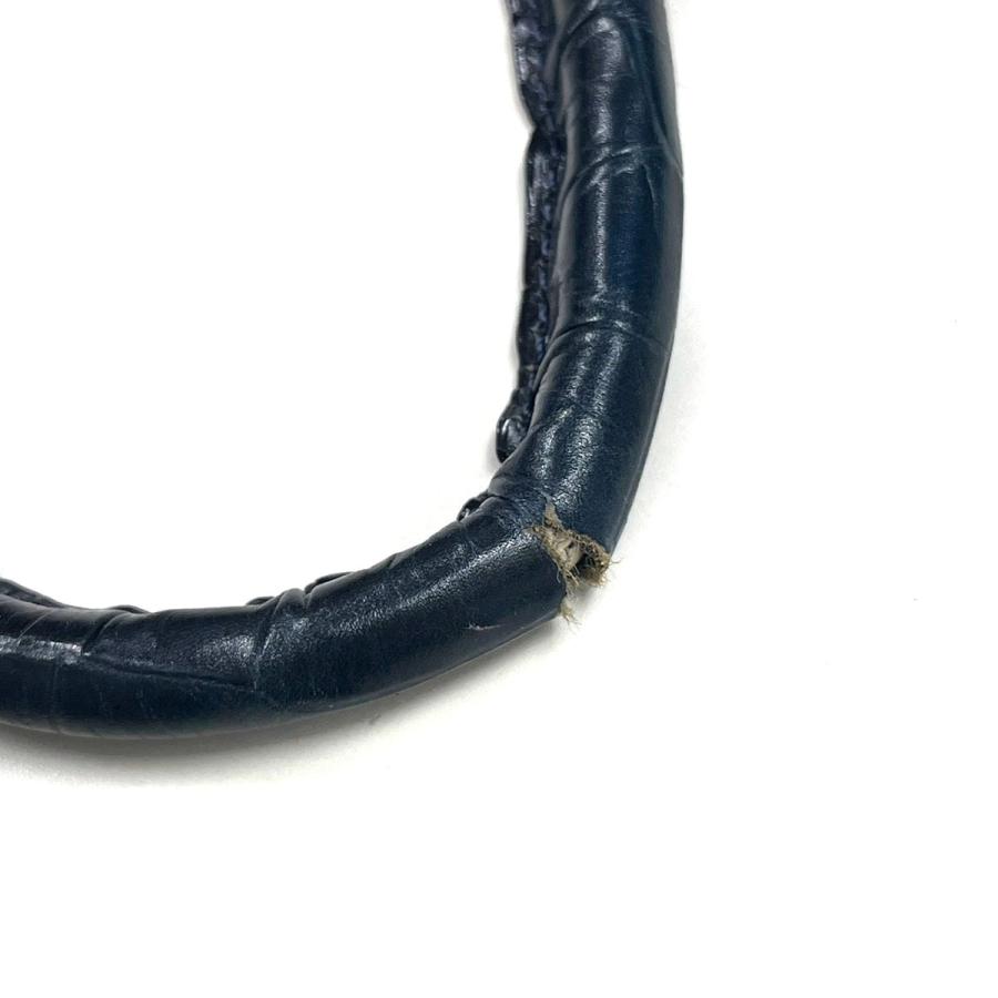 courreges（クレージュ） 型押しスクエアポーチバッグ ネイビー