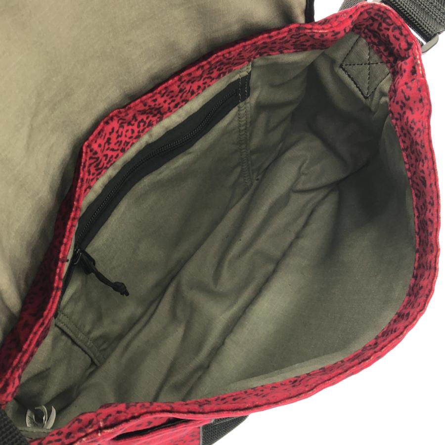 Supreme シュプリーム 25AW Velvet Small Messenger Bag レオパード