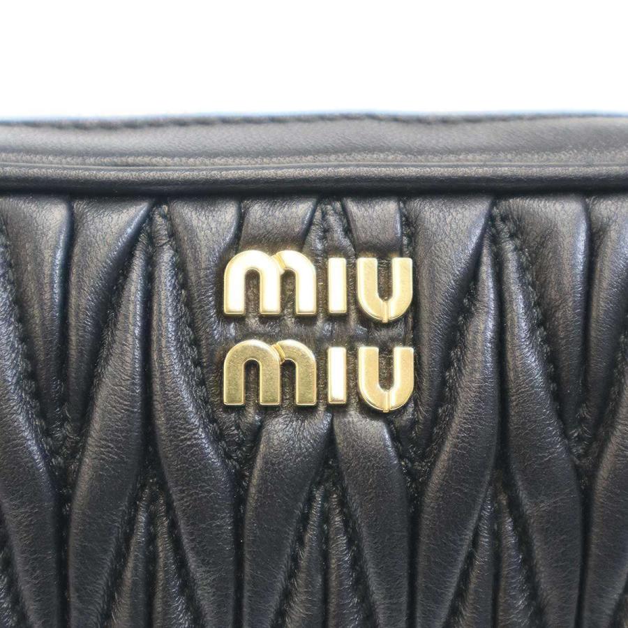 miu miu（ミュウミュウ） マテラッセ ナッパレザーポーチ 5NE846