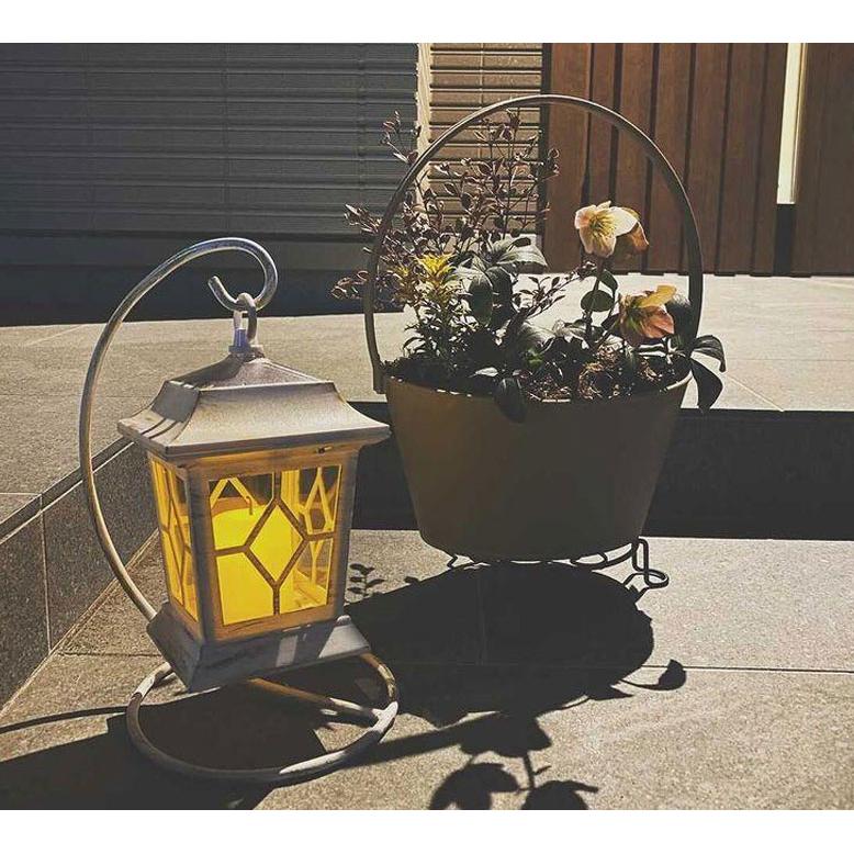 ガーデンライト ソーラー おしゃれ led 屋外 外灯 庭 玄関 ソーラー充電式 ラ ンタン スタンド LEDライト ガーデン ゴルトランタン 選べるカラー4個セット tks1 |  | 06