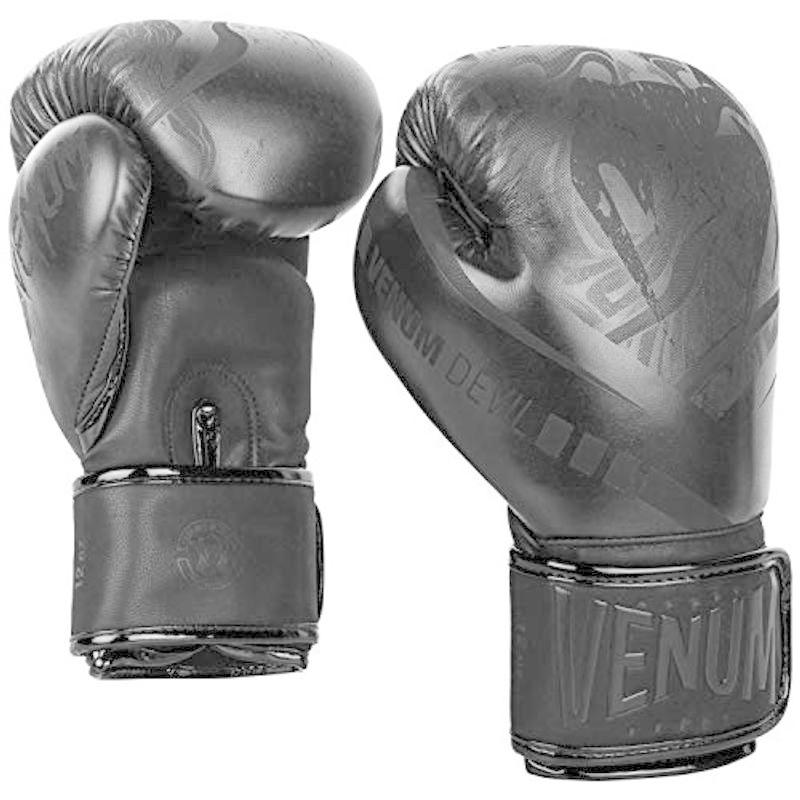 Venum デビル ボクシング グローブ ロマ エディション Devil Boxing Gloves ブラック/ブラック VENUM-036  :20211118173242-00847:moe web店 - 通販 - Yahoo!ショッピング