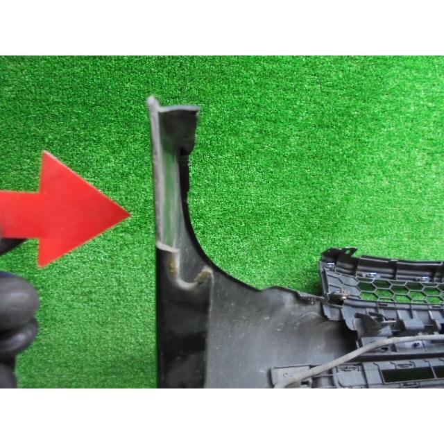 ヴォクシー DBA-ZRR70G フロントバンパー 52119-28F70-C0 (Mogee