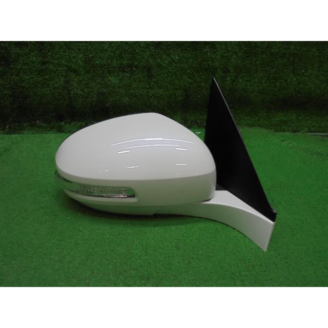 スイフト CBA-ZC32S 右サイドミラー 84701-71LB2-ZMT (Mogee FG1175